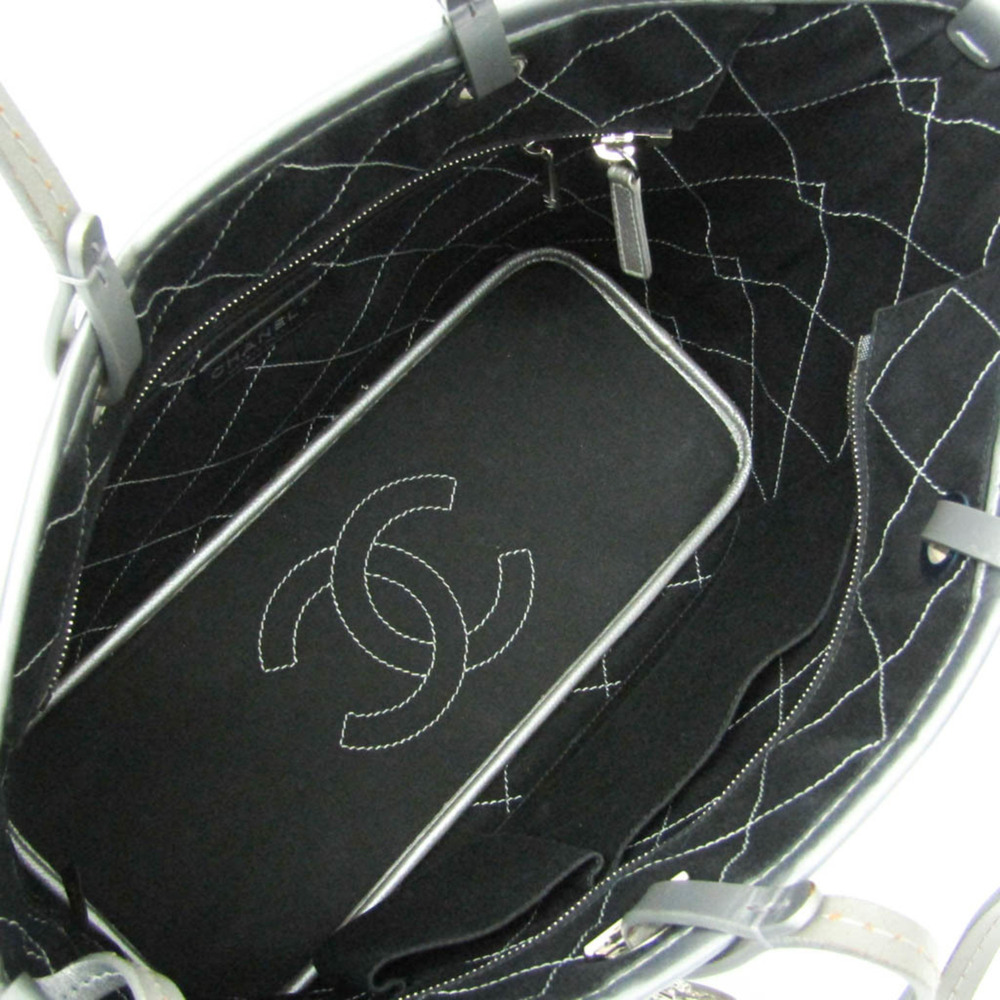 CHANEL Silver Tote Bag - Picture 3 of 15